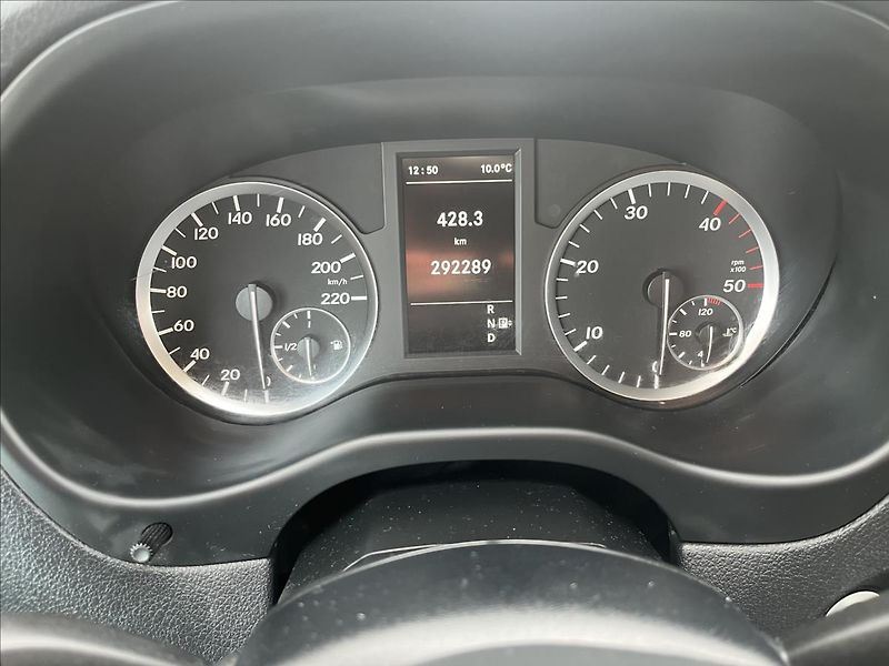 Mercedes-Benz Vito 2,1 119CDi 8.MÍST LONG 4x4 AUT - fotka 26 z 49