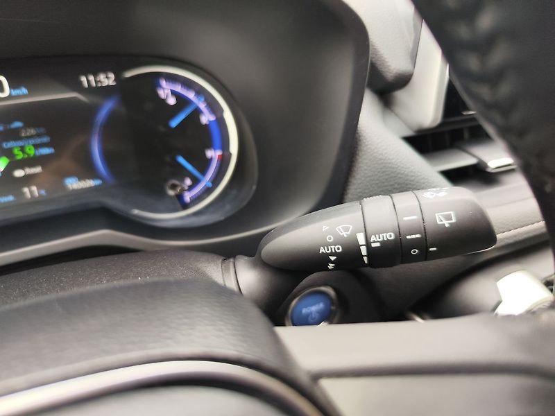 Toyota RAV4 2.5 HEV/163kW Black Edition AT - fotka 26 z 32