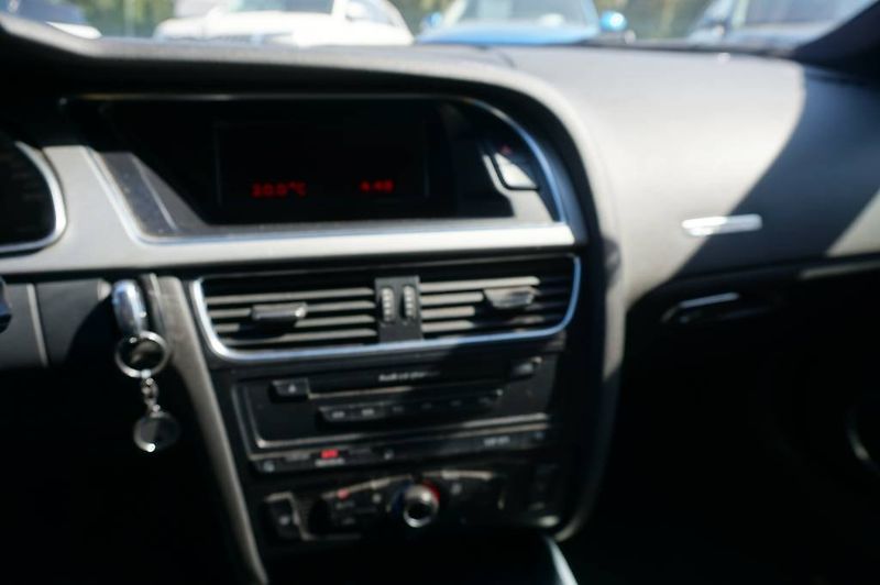 Škoda Octavia (2014) 1,6   nové v ČR - fotka 24 z 25