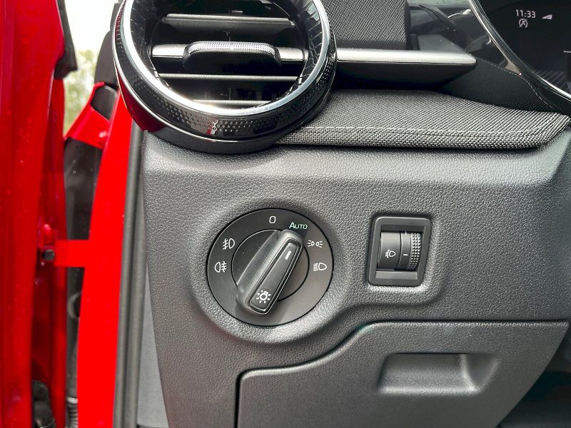 Škoda Fabia (2025) 1.0 TSI 85kW Top Selection DSG - fotka 23 z 27