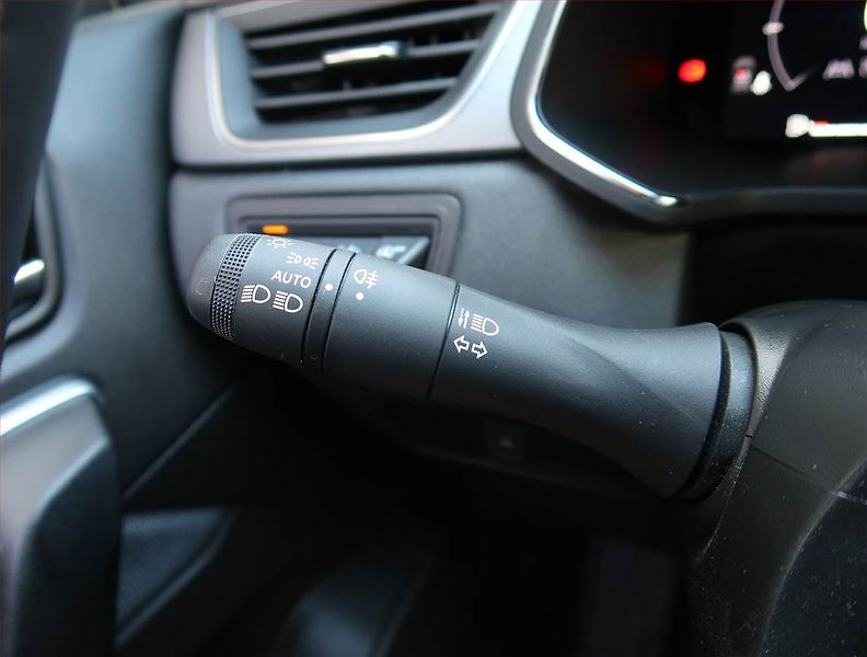 Renault Captur (2024) 1.0 TCe, LPG, ČR,1.maj - fotka 18 z 22