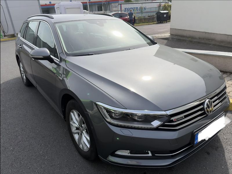 Volkswagen Passat Variant (2017) Velmi hezký stav, krásně jezdí - fotka 1 z 20