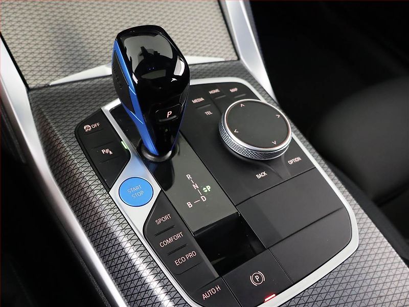 BMW i4 (2022) eDrive40, SoH 96% - fotka 13 z 24