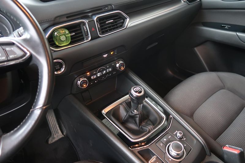 Mazda CX-5 (2018) 2,0 G165 Challenge,tažné,serv. - fotka 27 z 29