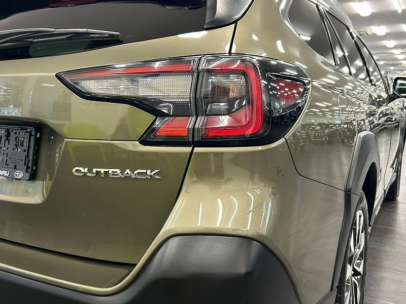 Subaru Outback (2023) 2.5 TOURING 2023 | Záruka - fotka 12 z 52