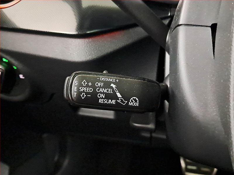 Škoda Kamiq (2023) Monte Carlo 1.0 TSI - fotka 18 z 21