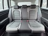 Volkswagen Golf (2017) 2.0TDi MAN Highline+, DPH, RZV - náhled 18