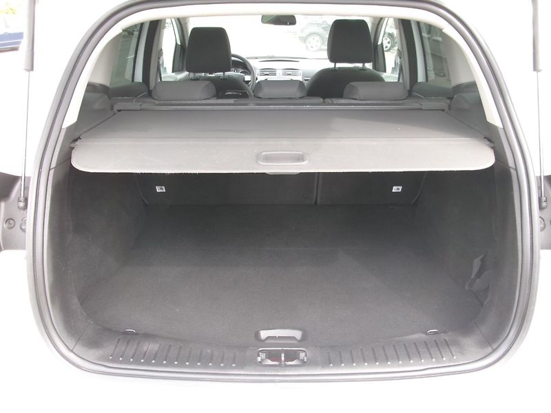 Ford Kuga 2,0TDCi NAVI AC 4x4 - fotka 14 z 27