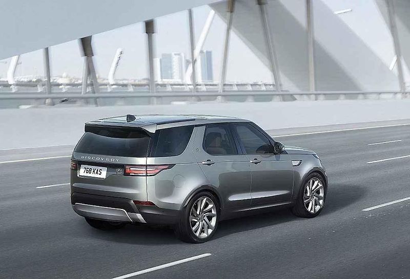 Land Rover Discovery.