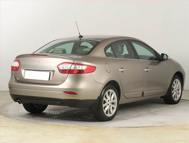 Renault Fluence (2010) 1.6 16V, levný provoz - fotka 5 z 18