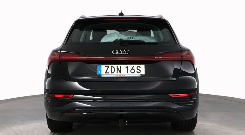 Audi Q8 e-tron 55 Q Kamera Tažné LED Vzduch - fotka 7 z 27