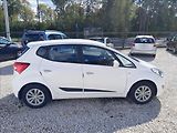 Hyundai ix20 1.6i 16V - náhled 8