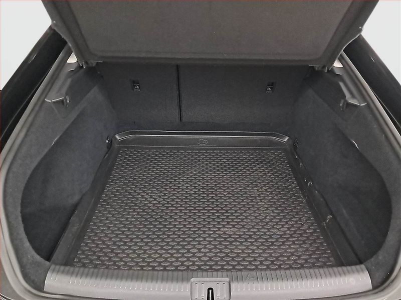 Volkswagen Arteon (2019) 2.0 TDI - fotka 14 z 19