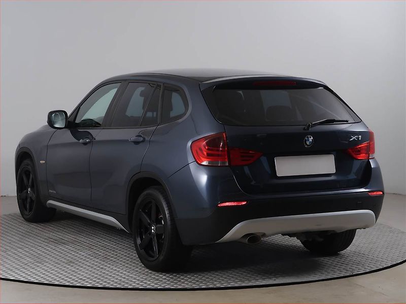 BMW X1 (2012) xDrive18d, 4X4, Automat - fotka 4 z 16