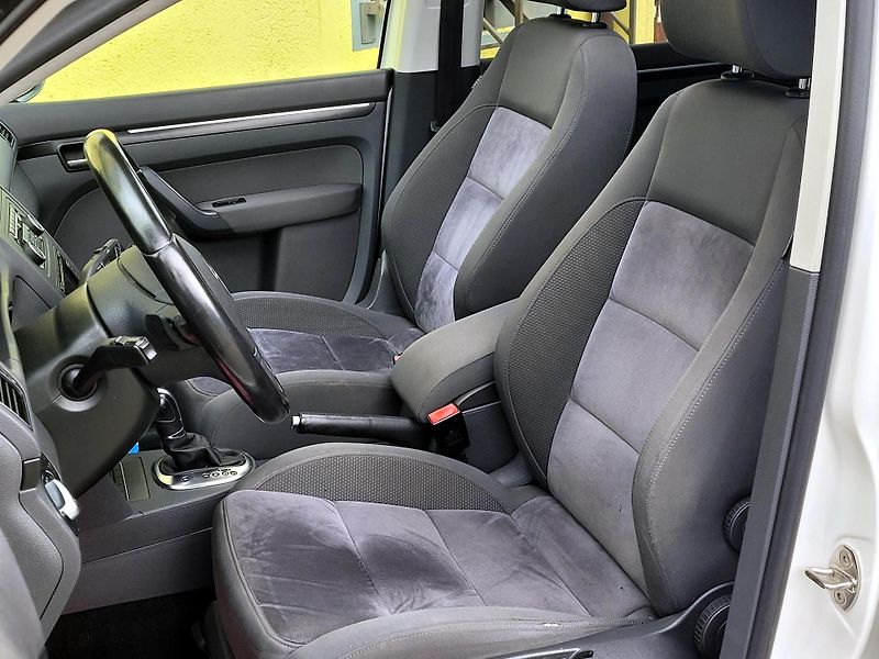 Volkswagen Touran 1,4 DSG Highline, nové ROZVODY - fotka 28 z 46