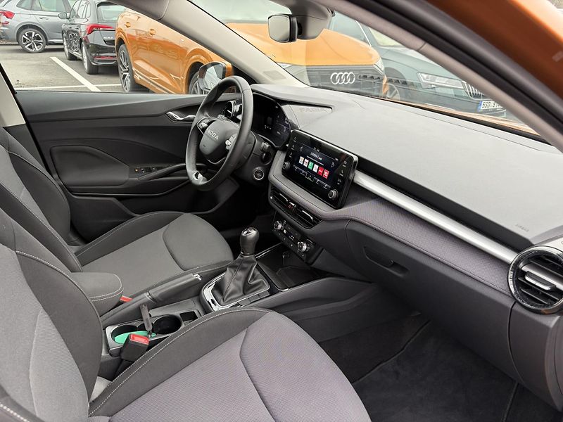 Škoda Fabia 1.0TSi 70kW Selection - fotka 6 z 23