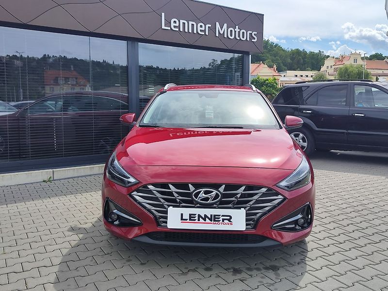 Hyundai i30 1.0 T-GDI/88kW Smart Navi - fotka 2 z 33