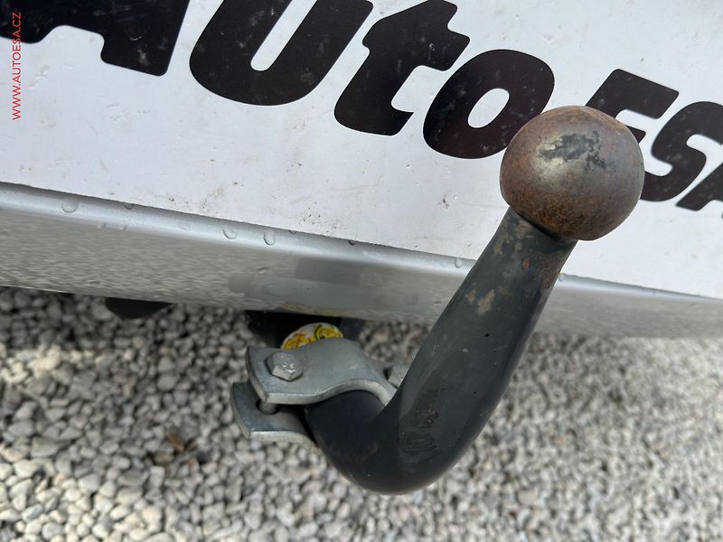 Opel Corsa (2018) 1.4i, Edition, TZ, +kola - fotka 16 z 18