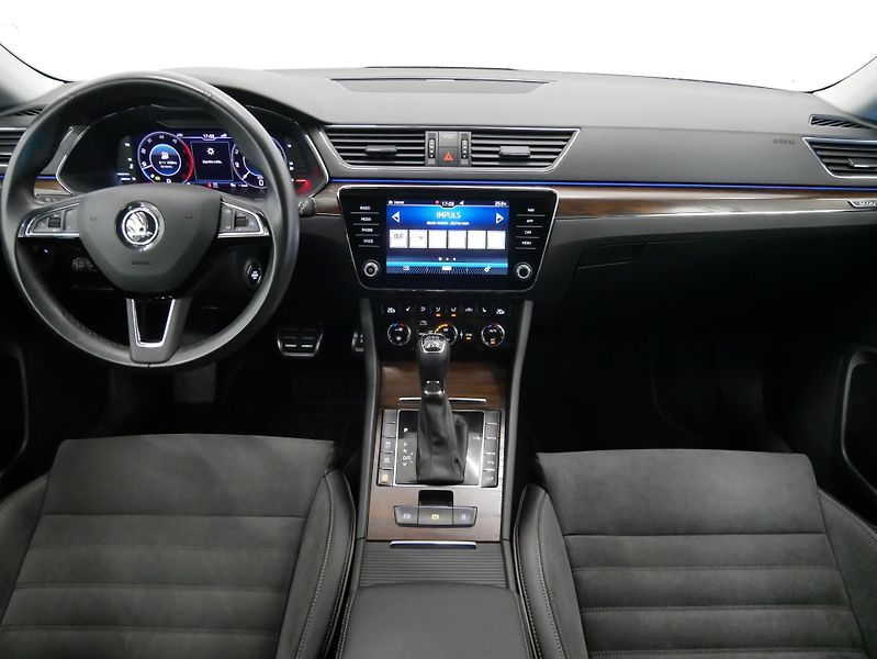 Škoda Superb - fotka 5 z 26