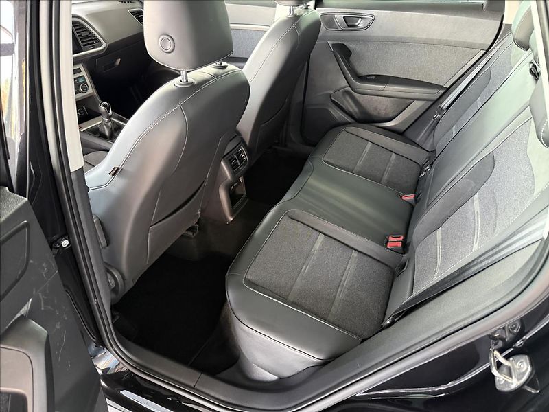 Seat Ateca 1,5   TSI XPERIENCE, 1.MAJITEL - fotka 17 z 27