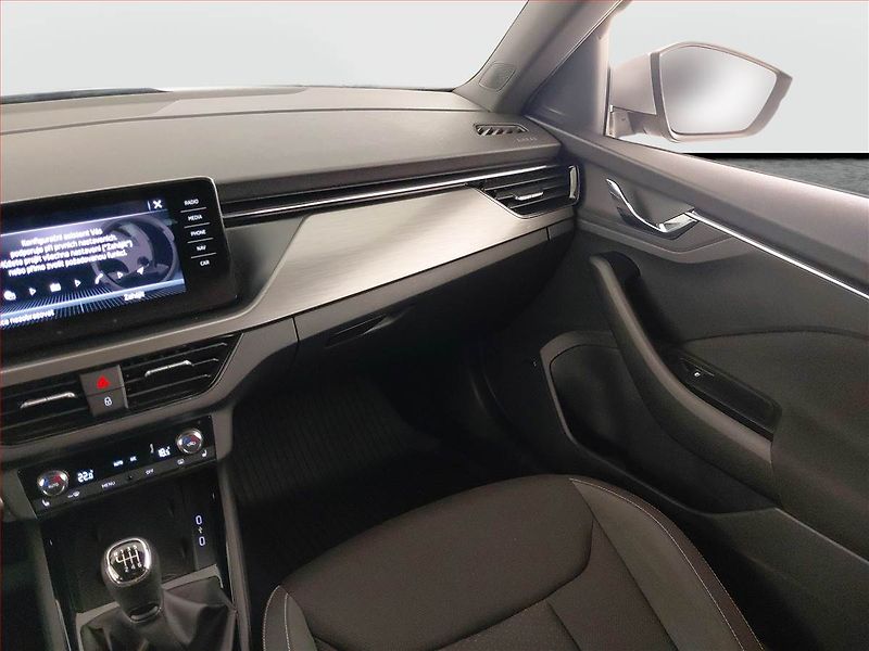 Škoda Kamiq (2021) Scoutline 1.5 TSI - fotka 8 z 20