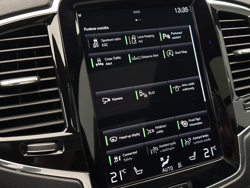 Volvo XC90 B5 AWD R-DESIGN AUT - fotka 39 z 53
