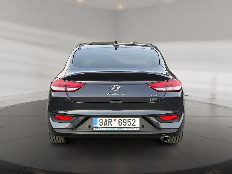 Hyundai i30 (2023) SMART 1.0TGDI 88kW CZ DPH - fotka 5 z 11