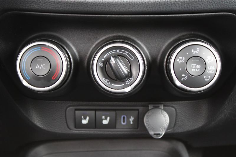 Toyota Aygo 1,0 VVT-i Comfort - fotka 15 z 31