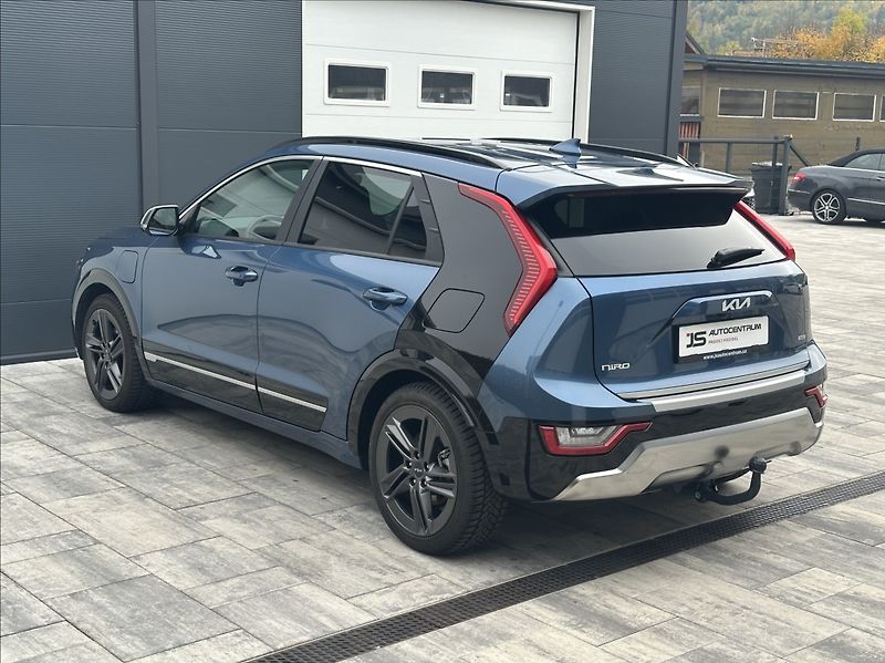 Kia Niro 1,6 GDI PHEV 184PS  Spirit A/T - fotka 10 z 54