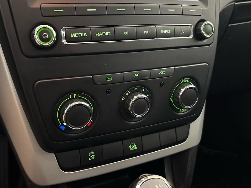 Škoda Yeti Ambition 4x4 - fotka 19 z 25