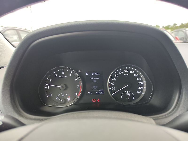 Hyundai i30 1.5 T-GDi/117kW Smart MHEV - fotka 14 z 31
