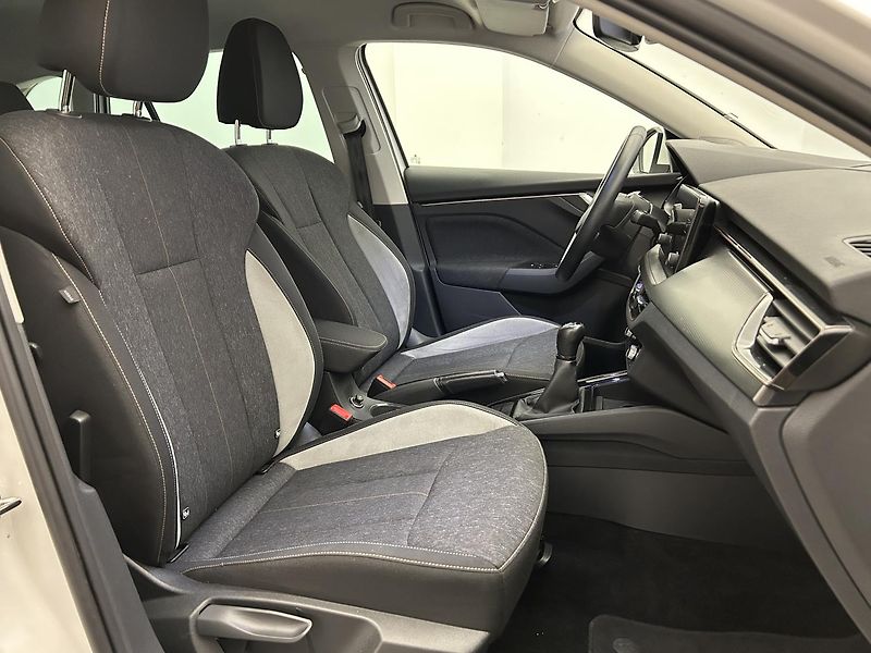 Škoda Scala 1.0 TSI Style Comfort - fotka 20 z 23