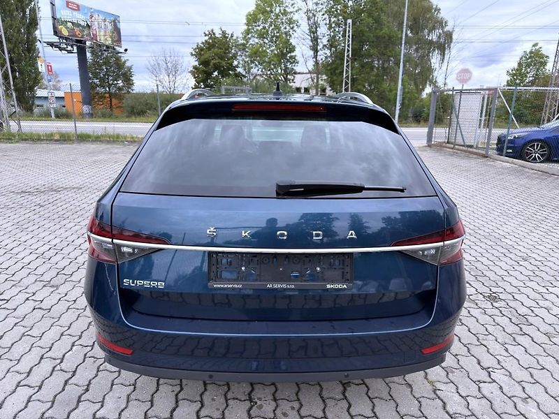 Škoda Superb 2.0 TDI 110 kW DSG, navigace - fotka 4 z 21