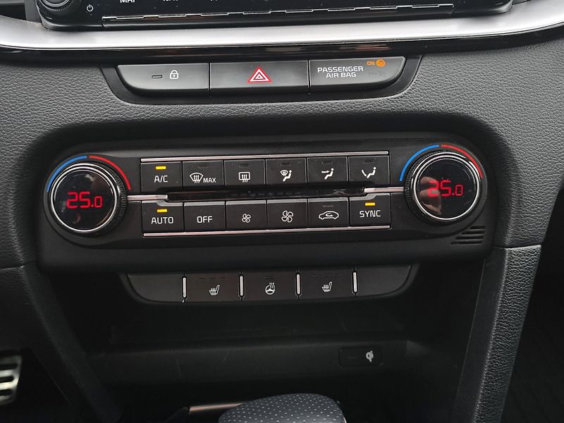Kia Ceed (2023) GT Line 1.5 T-GDi 118kW A/T, 1 - fotka 27 z 28