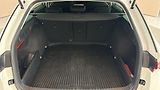 Škoda Octavia 2.0 TDI Ambition Combi - náhled 17