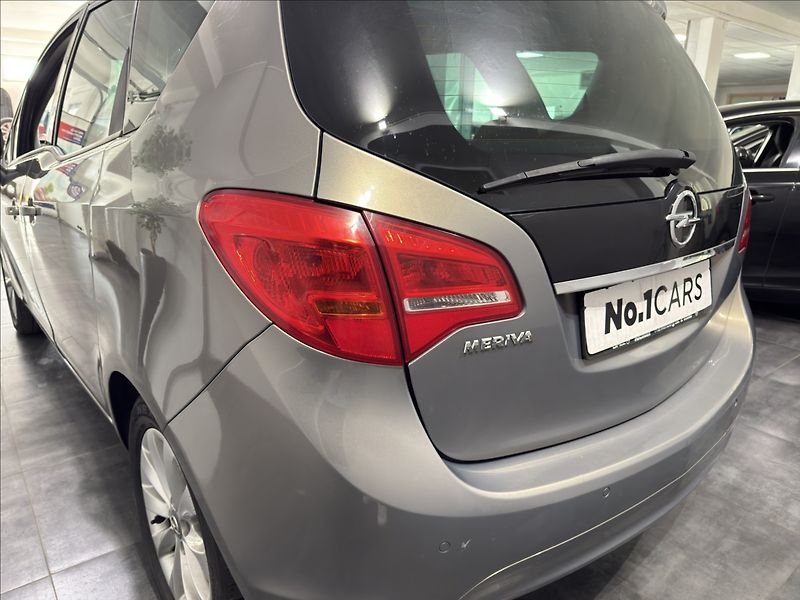 Opel Meriva 1,4   74 kW EDICE 150 1.MAJ - fotka 25 z 29