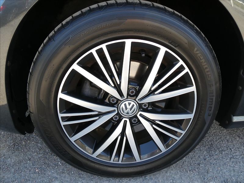 Volkswagen Golf 1,6 TDi 81kW DSG ALLSTAR,2xkol - fotka 18 z 50