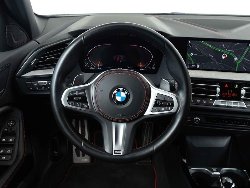 BMW Řada 1 128ti - fotka 13 z 23