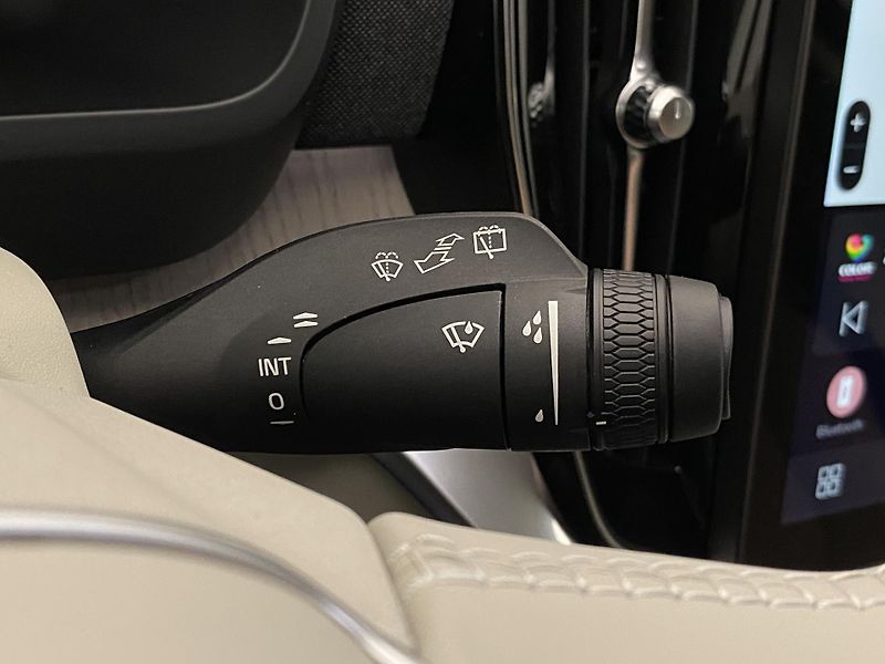 Volvo XC90 (2025) T8 AWD RECHARGE BRIGHT PLUS 7m - fotka 33 z 75