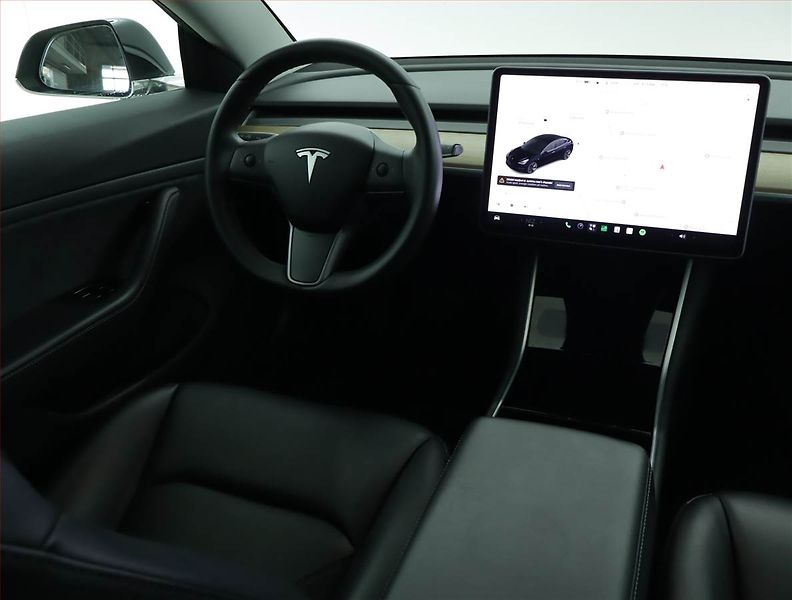Tesla Model 3 (2019) Long Range 4WD 78kWh, SoH 85% - fotka 7 z 21