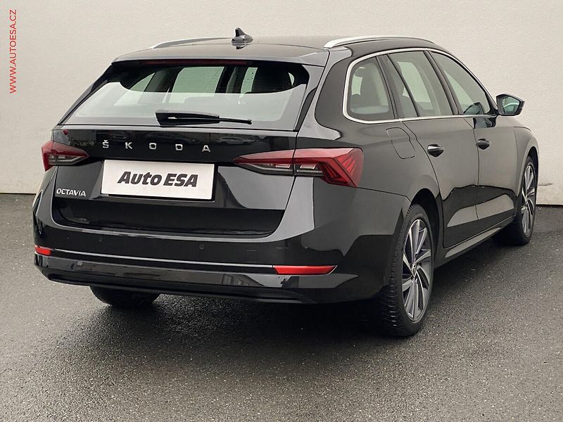 Škoda Octavia (2022) 2.0 TDi, Style, DSG, LED, TZ - fotka 4 z 21