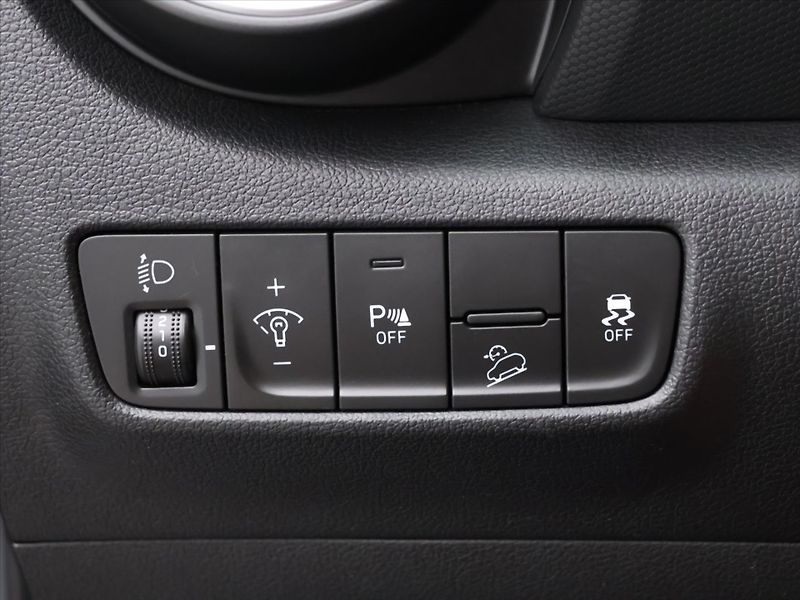 Hyundai Kona 1,0 - fotka 16 z 33