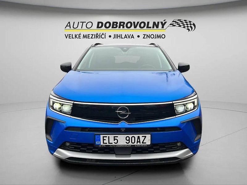 Opel Grandland Ultimate 4x4 PHEV 1.6L Turbo 8 - fotka 2 z 31