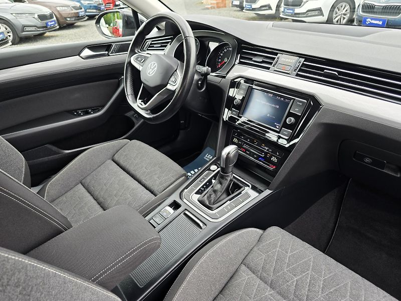 Volkswagen Passat 2.0TDI 110KW DSG BUSINESS ČR! - fotka 24 z 40