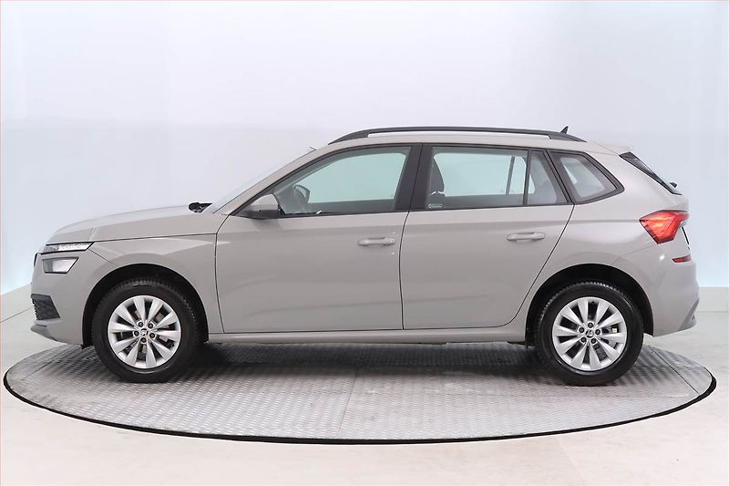 Škoda Kamiq (2020) Style 1.0 TSI, ČR,1.maj - fotka 3 z 18