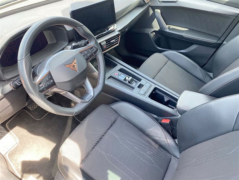 Cupra Formentor (2024) 1.5 TSI DSG - fotka 7 z 30