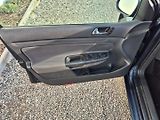 Volkswagen Golf (2005) 1.6 MPI Trend - náhled 18