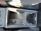 Volkswagen Tiguan (2010) 2.0TDi 4x4, Trend, TZ - náhled 15