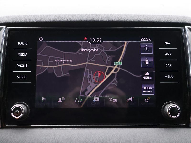 Škoda Karoq 1,5 TSI 110kW DSG Style Virtua - fotka 19 z 30