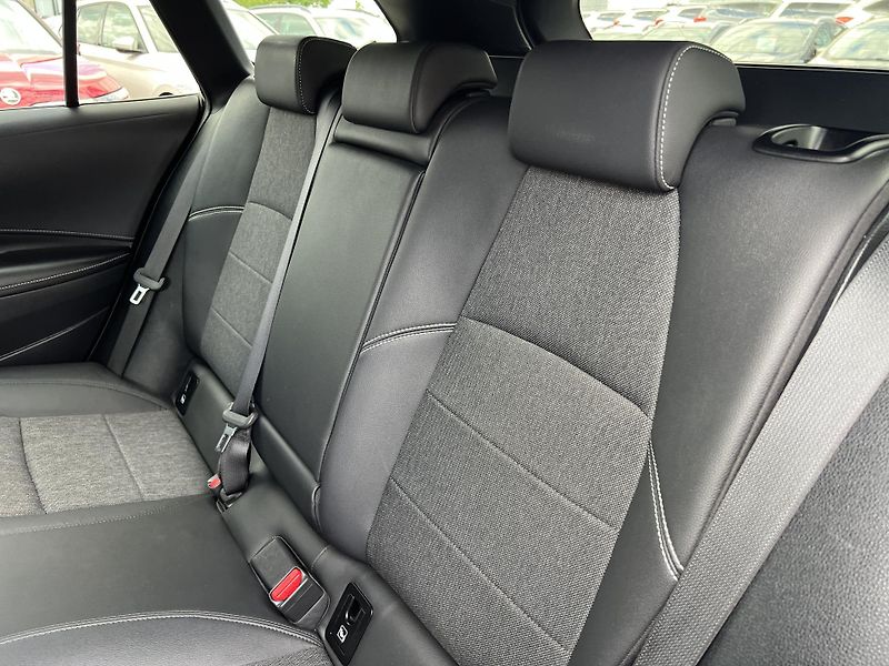 Toyota Corolla TS 2.0 HYBRID COMFORT ČR DPH - fotka 28 z 43